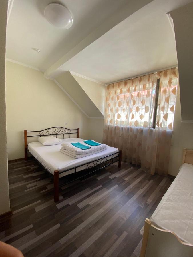 Vip Hostel ムカチェヴォ エクステリア 写真