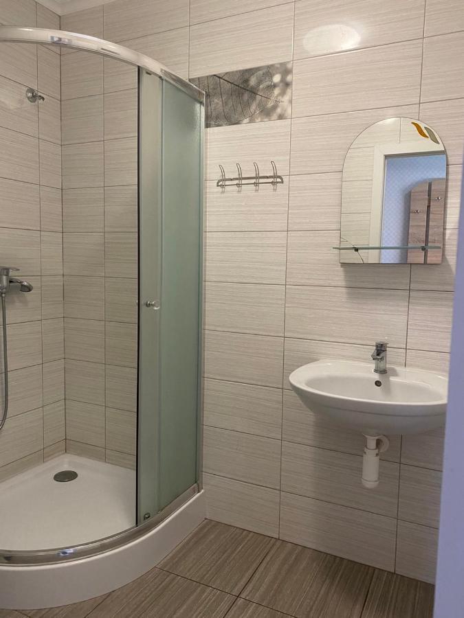 Vip Hostel ムカチェヴォ エクステリア 写真