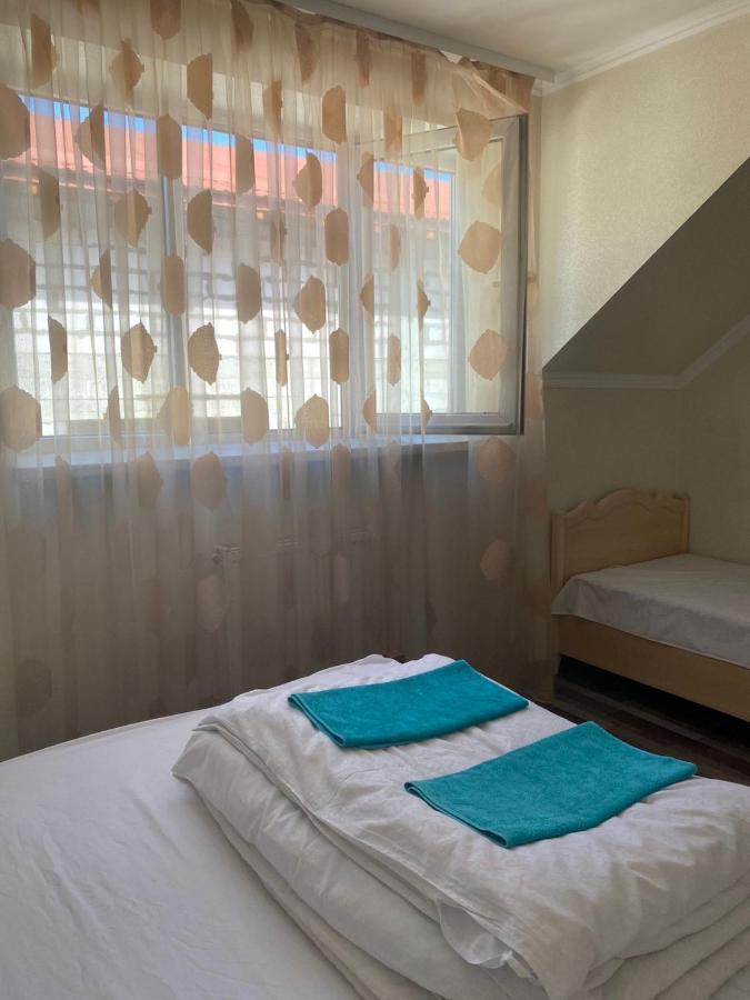 Vip Hostel ムカチェヴォ エクステリア 写真