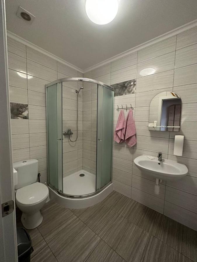 Vip Hostel ムカチェヴォ エクステリア 写真