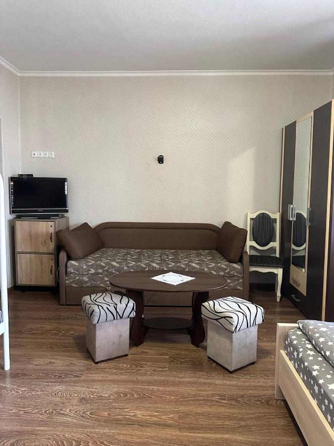 Vip Hostel ムカチェヴォ エクステリア 写真