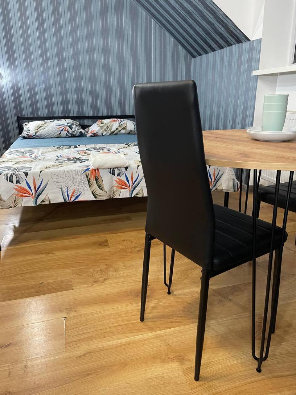 Vip Hostel ムカチェヴォ エクステリア 写真