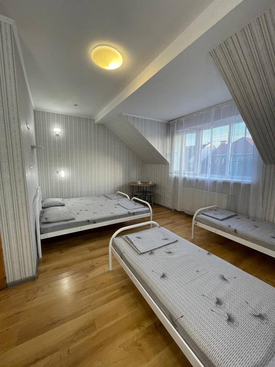 Vip Hostel ムカチェヴォ エクステリア 写真