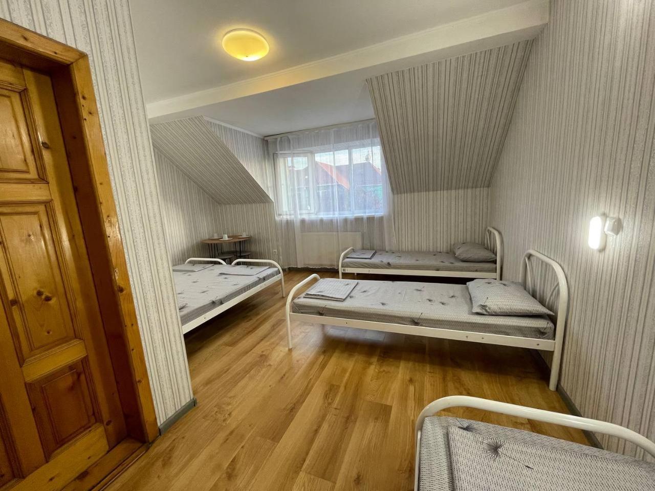 Vip Hostel ムカチェヴォ エクステリア 写真